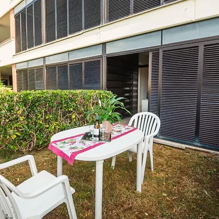 Apartment Bilo Standard Garden-4 By Interhome